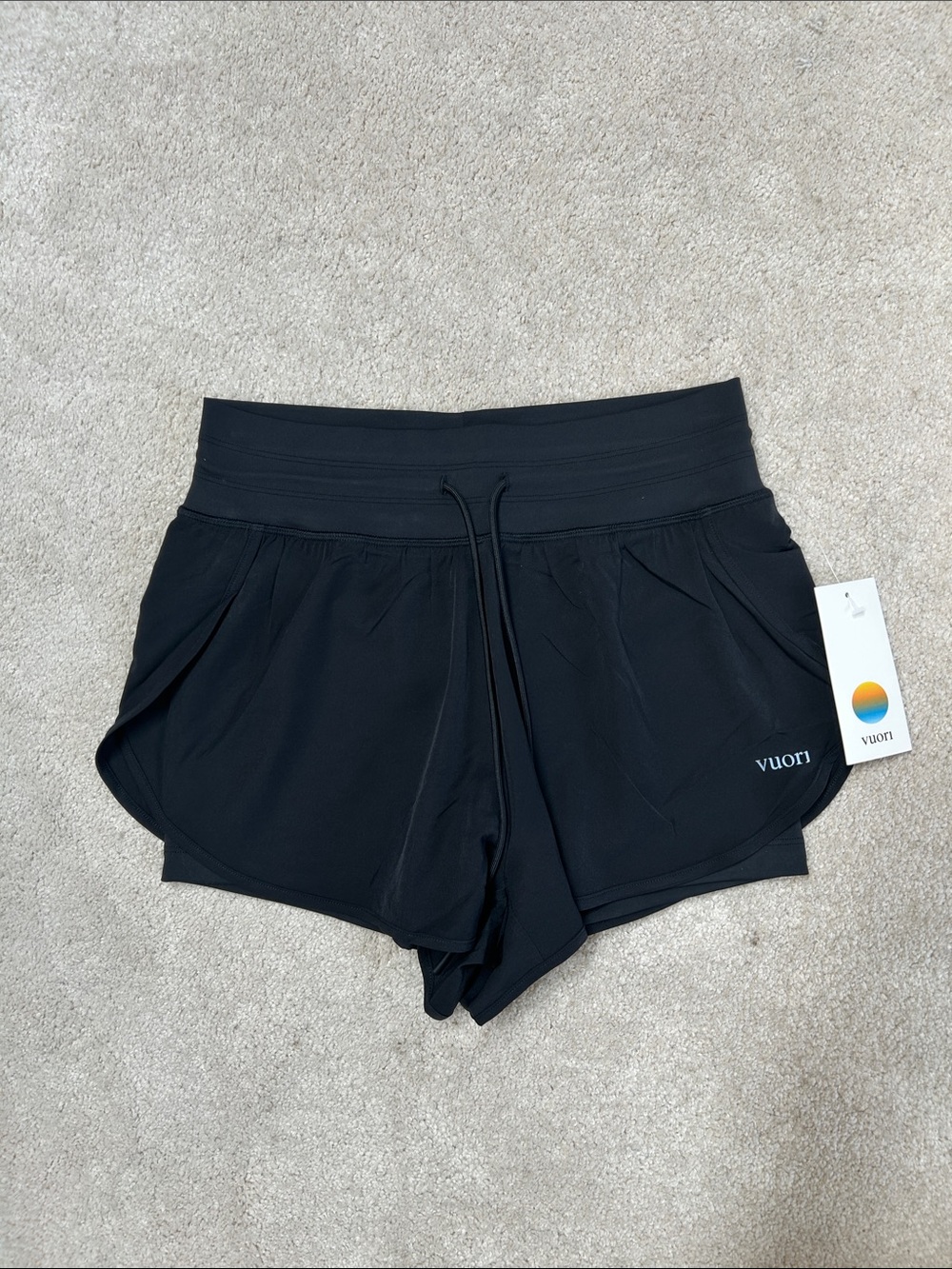 Vuori Daily Speed Short 2.5”-NWT!!! - Picture 3 of 10